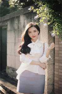 娘亲脱离世界后，爹和哥哥悔疯了在线看