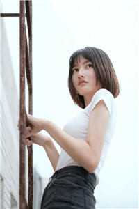 万人迷女主的追求者，都成了我裙下臣全文