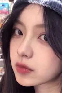 咬裙边异常火爆