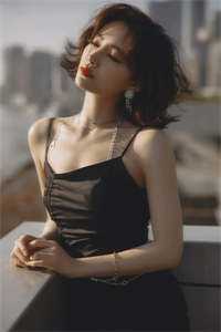 绑定读档系统后，我搬空反派金库成首富无删减版