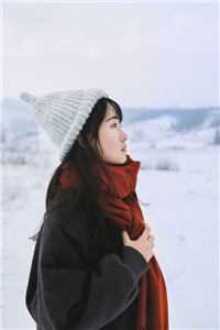 误扰疯批：恶毒女配只想自救高口碑