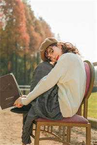 后妈抢鸡蛋流产时，我在和全家人包饺子江梦梦王翠花小说