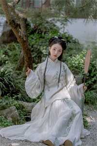 月色漫过旧梦精品推荐