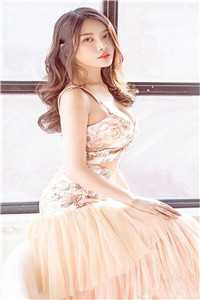 穿越香江有金手指，青春财富全都有章节