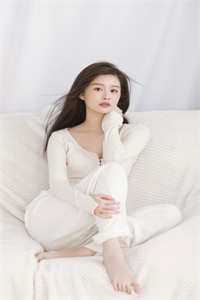 室友喜欢帮我鉴情，我却给她准备了一份大礼小说免费阅读