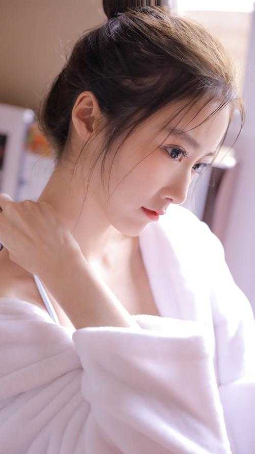 俏寡妇重生：发疯！搬空家产随军畅销巨著