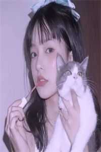 收费窗口前，未婚妻的男大实习生在掌心写下SOS爆款热文