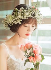 港姐被抢娶后，吃瓜躺赢万人迷在线看