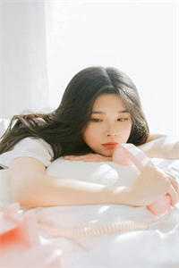 雨后千花并成雾无删减版