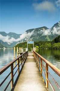 孤舟向暖渡寒川最新