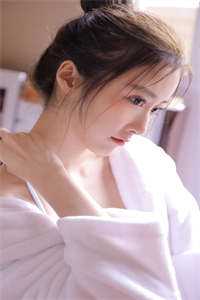 港姐被抢娶后，吃瓜躺赢万人迷全文+番外