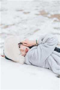 那位冷静克制的逃婚者，竟然心动了在线看