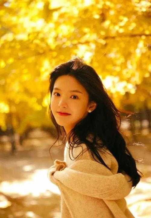 收费窗口前，未婚妻的男大实习生在掌心写下SOS精品选集