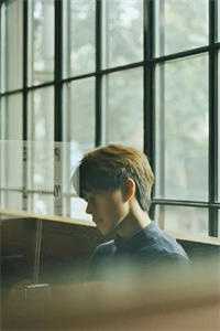 星光吻他三分假抖音