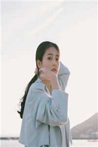 高速路口上，宝宝病的女会计在手心写下SOS新上热文