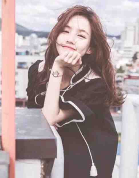 春日不迟情已消精彩