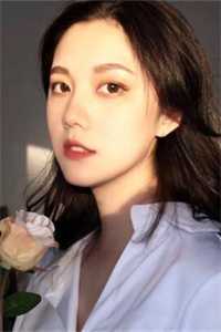 收费窗口前，未婚妻的男大实习生在掌心写下SOS全文+免费