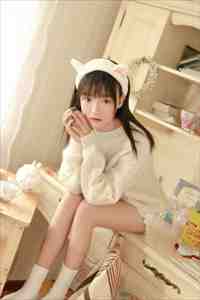 穿到亲哥十八岁，亲了他死对头新上热文